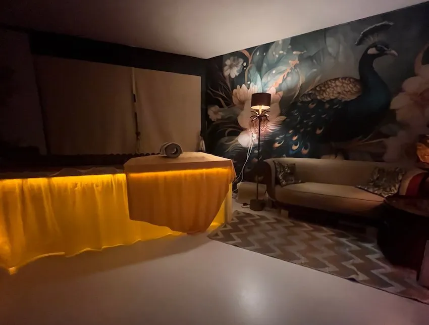 Lounge en verwarmde massagetafel De Slaunge Amsterdam